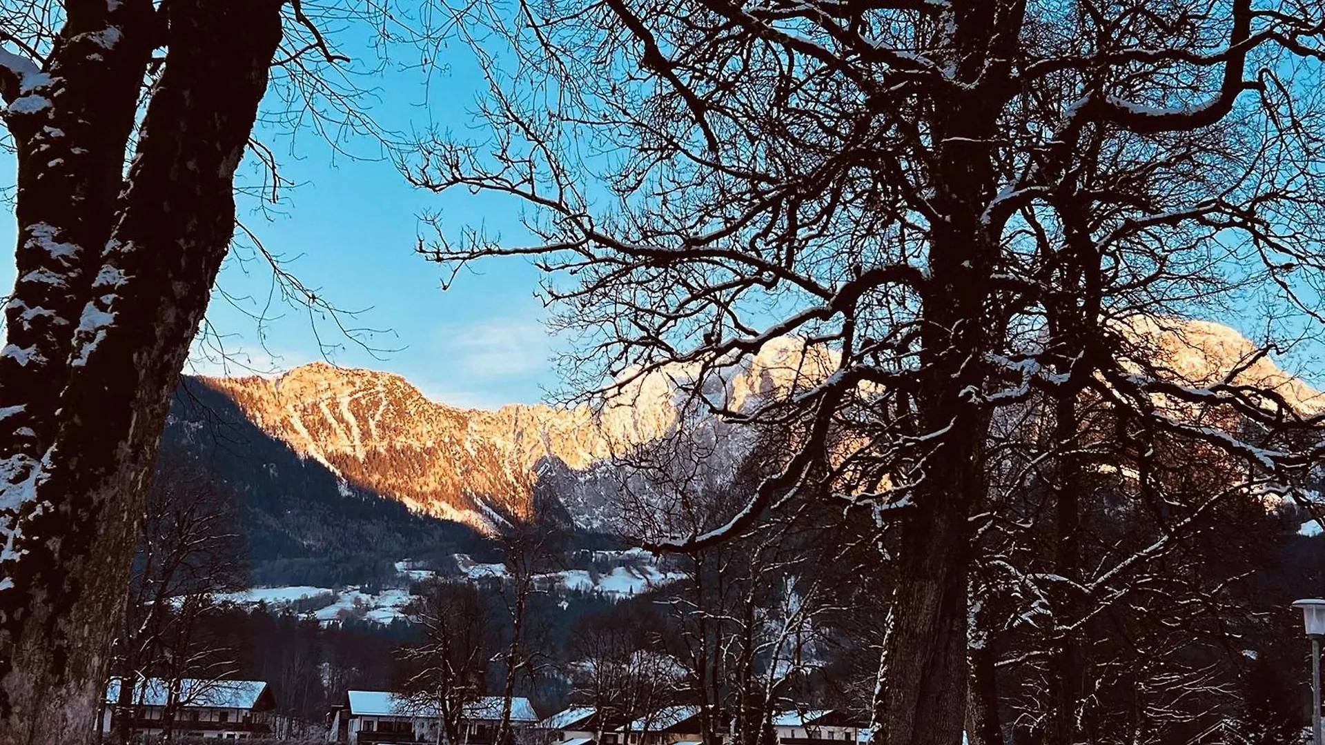 Apartment Berg & Wald Ferienwohnungen Schoenau am Koenigsee
